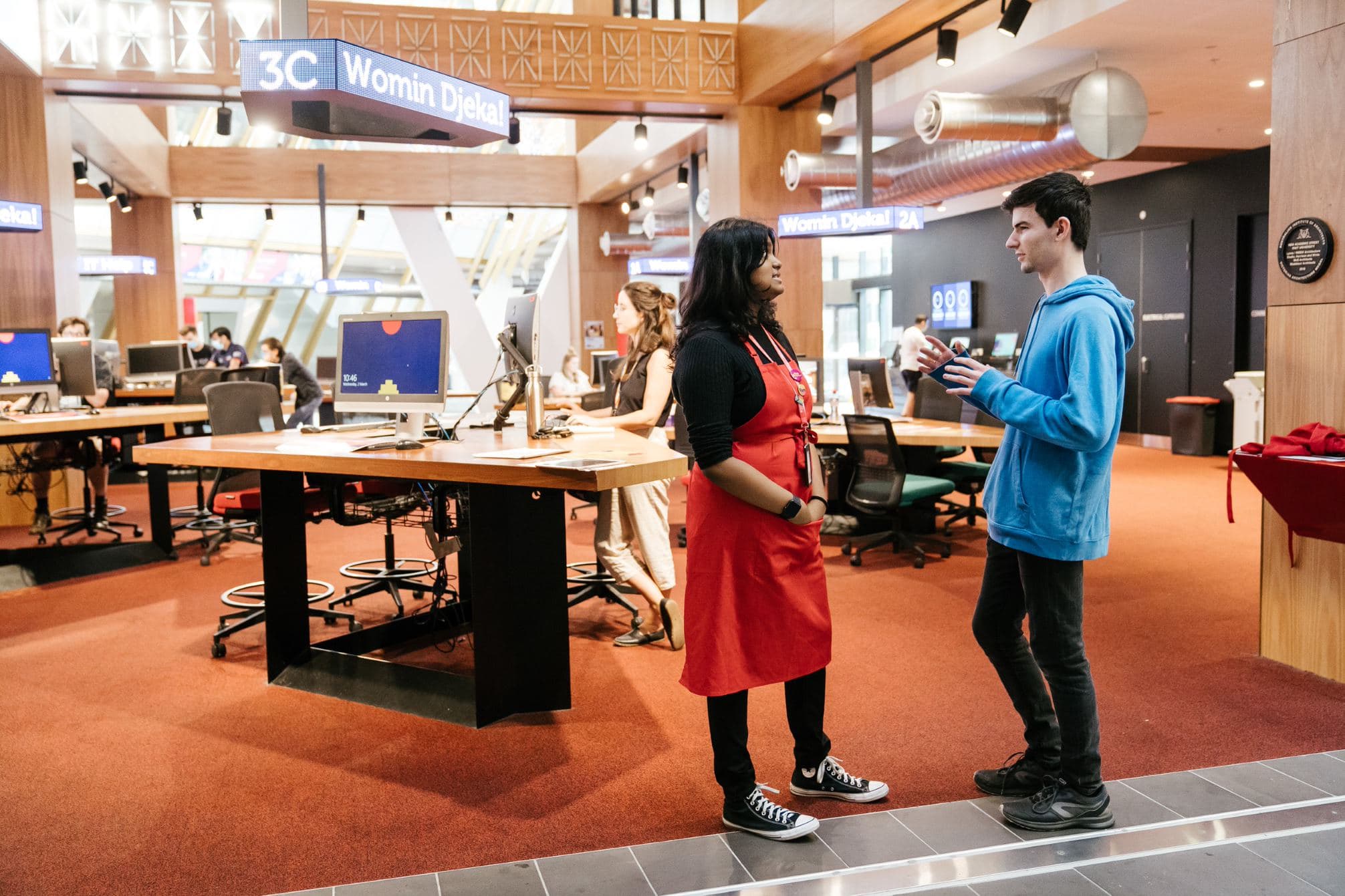 RMIT student asking for assistance at RMIT Connect